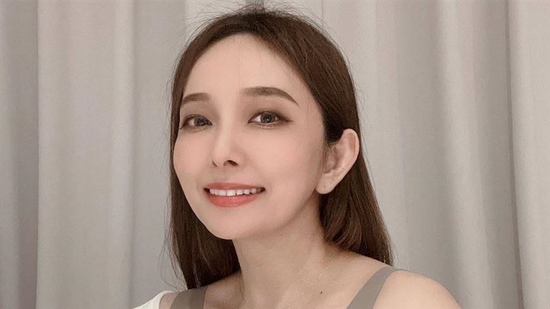 愛紗才駁熱戀　約會高帥男過程全被拍