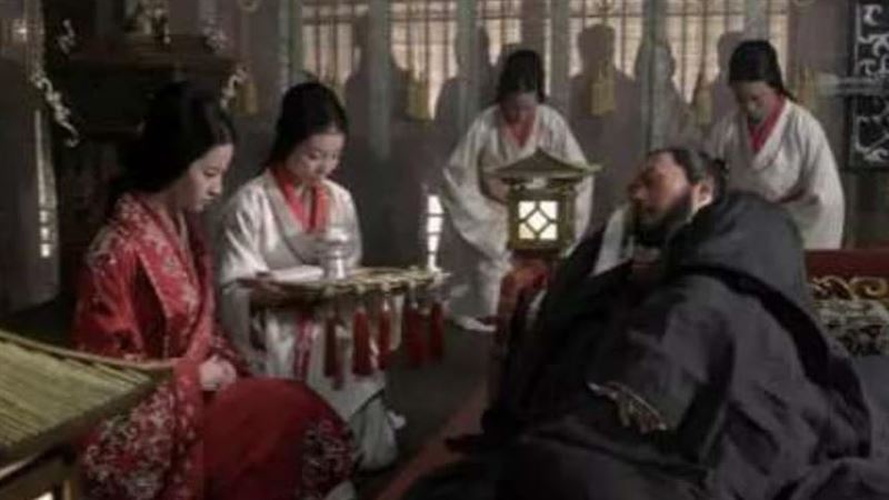 曹操問3妾：西瓜甜嗎？答後全被砍頭
