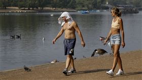 極端氣候 熱 太陽（圖／美聯社／達志影像）