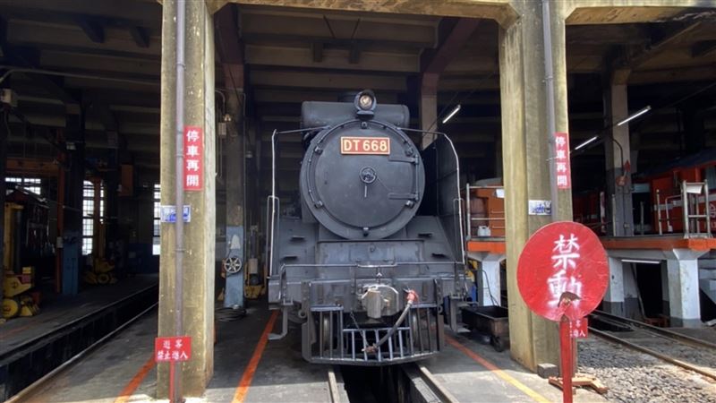 扇形車庫百週年　蒸汽火車尋當年場景
