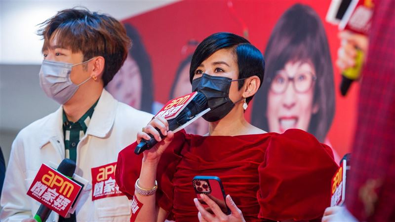 吳君如爆打奪命連環扣　狂騷擾男演員