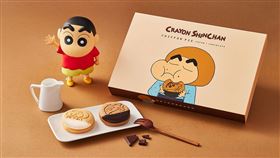 蠟筆小新雪燒奶油蛋糕細雪般輕盈綿密，入口立即感受到幸福滋味。（圖／品牌提供）