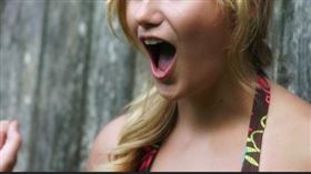 打嗝https://www.flickr.com/photos/danzen/981445584/in/photolist-2uJazA-72xe7y-S7mcqx-BasvPg-72tdzB-5qwcYW-72tedP-Em65CN-F87wdG-2nuevme-eaP5f-2iHbNt3-bWRQoB-72ovW1-2nxseNt-eRW5A7-BzZ2wR-72jQvA-72jwcc-DG2