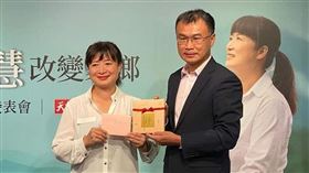 蔡培慧、陳吉仲（圖／蔡培慧辦公室提供）