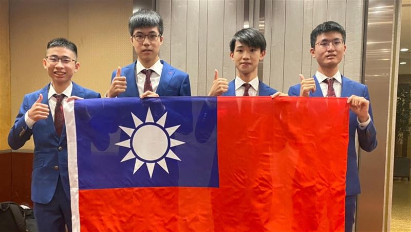 捷報！化學奧賽　台4金國際排名第1