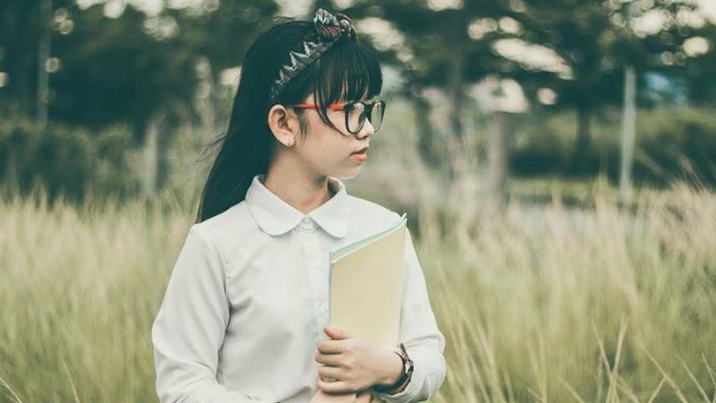 爸姓李，給女兒取1名！老師卻不想叫
