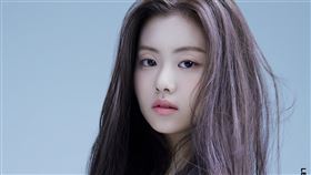  LE SSERAFIM金佳藍（金佳覽）。（圖／翻攝自LE SSERAFIM臉書）