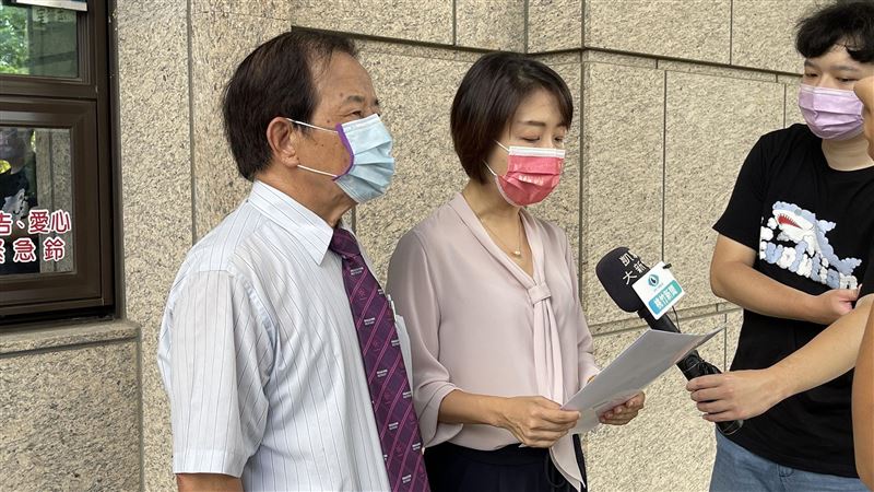 駁介入林智堅論文風波！李妍慧提告