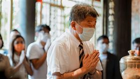 陳時中龍山寺參拜（陳時中辦公室提供）