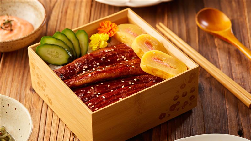 「土用丑日」吉豚屋推出吃鰻魚送豬排