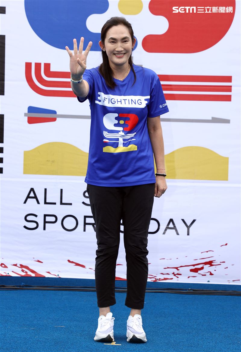 「全明星運動會」第四季教練藍隊錢薇娟。（記者邱榮吉/攝影）
