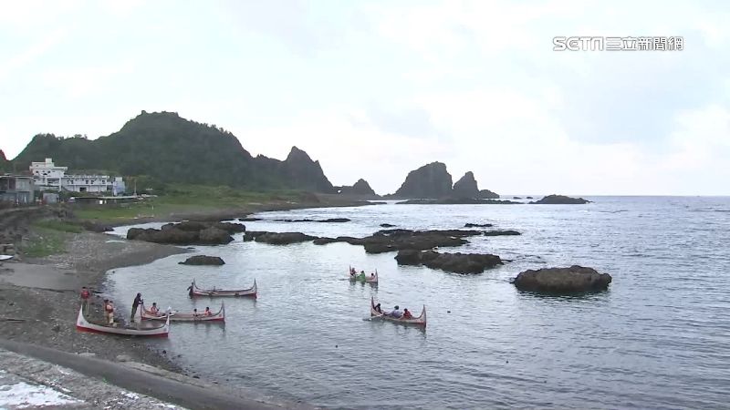 蘭嶼機場刷卡機故障　遊客買票借現金