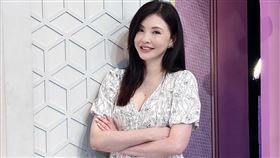 何如芸確診後遺症嚴重，讓她驚呼「戲劇生涯就此了結」。（圖／翻攝自臉書）