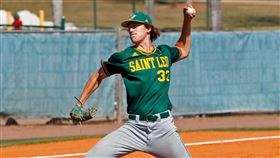 ▲身高213公分的貝克（Jared Beck）被金鶯選中。（圖／翻攝自MLB Pipeline推特）