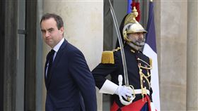 法國國防部長勒克努（Sébastien Lecornu）。（圖／美聯社／達志影像）