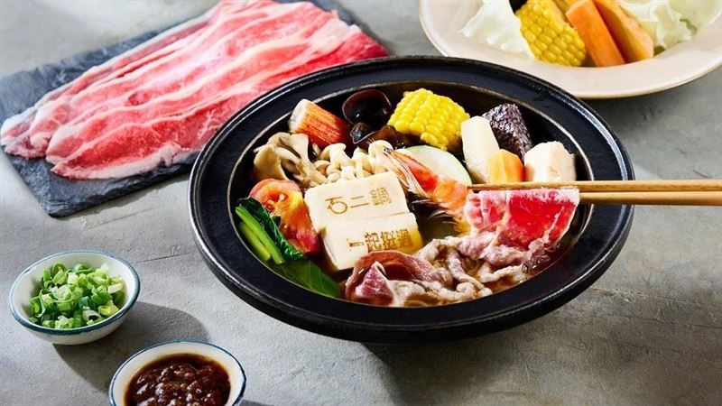 石二鍋「買一送一」！領券可免費加料