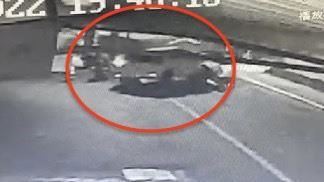 宜蘭2車高速對撞4傷　3秒撞瞬曝光