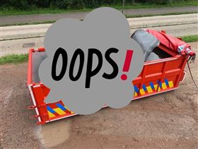 ▲比利時消防隊打造電動車專屬「浴缸」，讓火警意外發生後，不會復燃。（圖／翻攝自Hulpverleningszone Oost官方臉書）