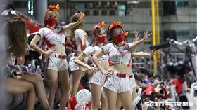 ▲味全龍啦啦隊小龍女。（圖／記者劉彥池攝影）