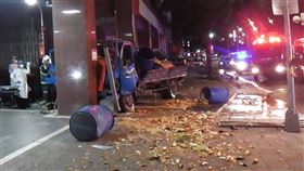 廚餘車,計程車,廚餘,台北,違規迴轉（圖／翻攝畫面）