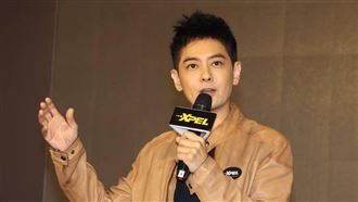 躺在加護病房觀察　林志穎媽媽發聲了