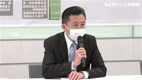 林智堅說明碩士論文記者會，林智堅、鄭運鵬、黃帝穎共同出席。