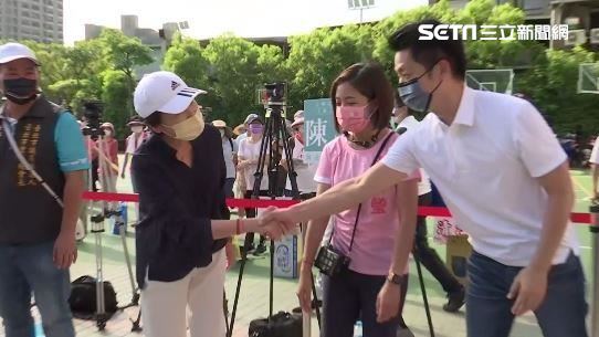 網曝伯父伯母「分裂」　黃珊珊說話了