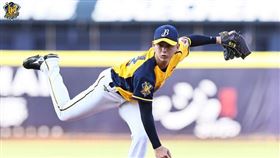 吳哲源7局好投壓制獅隊，優質先發帶領兄弟奪勝。（圖／中信兄弟提供）