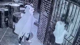 鬼屋,女子,逃跑,追逐,開門