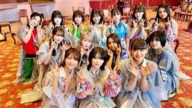 新型變種新冠在日本肆虐，娛樂區成重災區，櫻坂46爆「超級群聚感染」。（圖／翻攝自sakurazaka46 IG）