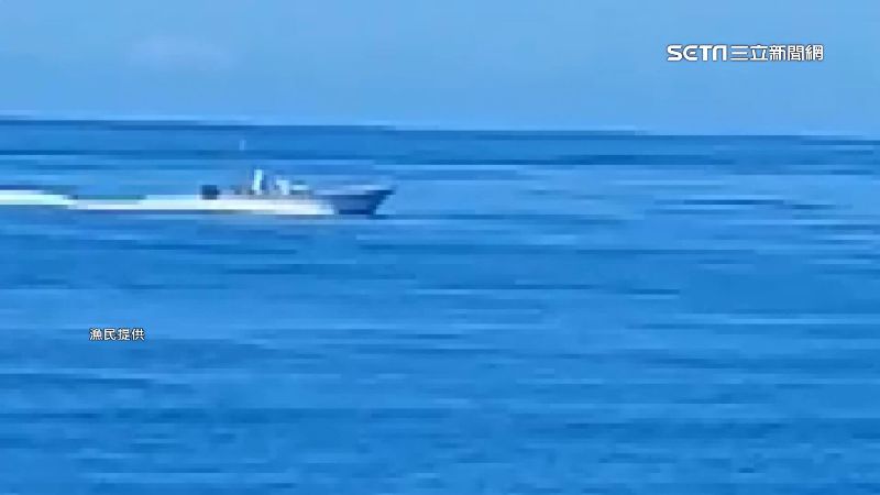 侵門踏戶！中國漁船用快艇搶土魠魚