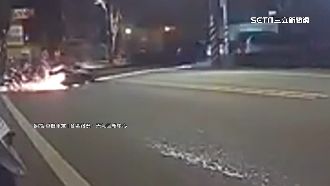 路面有不明油漬　3騎士過彎滑倒噴飛