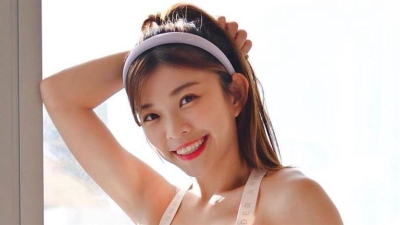 林穎樂曬運動美照　苗條身材秀馬甲線