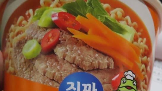 美廉社越南杯麵農藥違規　逾千斤下架