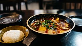 麻辣燙，滷味，麻辣（示意圖／翻攝自unsplash）