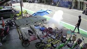后里自行車出租店，4度被丟鞭炮恐嚇 同業惡性競爭 (圖／翻攝畫面)