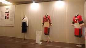 原住民服飾文化特展「府城原味衣衣情」開幕台灣原住民族群服飾文化特展「府城原味衣衣情」27日在國立台南生活美學館開幕，呈現17個族群衣飾織品、圖紋色彩及配飾器具工藝文化。（台南市政府提供）中央社記者張榮祥台南傳真  111年7月27日