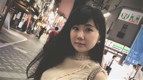 福原愛下一步出寫真（圖／翻攝自福原愛臉書）