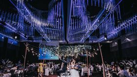 防疫措施不利新人結婚，Marry結婚吧攜手典華推「1元」銅板價無痛訂席。（圖／結婚吧提供）