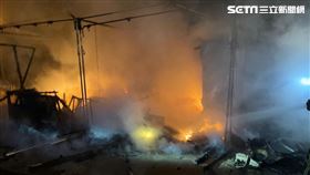 台東鹿野熱氣球場地深夜火災　6攤販「帳篷遭燒光」剩支架