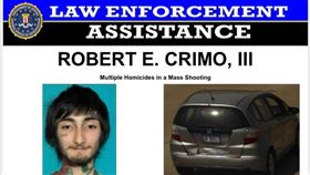 美國芝加哥郊區4日國慶遊行發生槍擊案，造成7死、逾30傷，21歲凶嫌克里莫三世27日被當局以117項罪名起訴。（圖／翻攝自twitter.com/LakeCoILSheriff）
