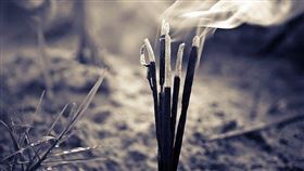 燒香,拜拜,祭祀（示意圖／Pixabay）