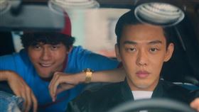 《極速首爾》邕聖祐與劉亞仁。（圖／netflix提供）