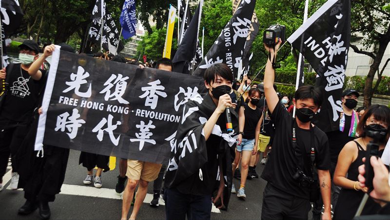 政府援港新措施　流亡港人可獲身分證