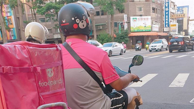 遇義肢外送員　網：想跟他說他很棒