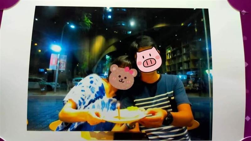 這妳能忍？男友與異性「親密靠肩照」