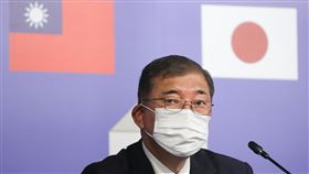 日本前防衛大臣石破茂出席訪台記者會（2）日本跨黨派國會議員所組成的「思考日本安全保障之會」訪台，30日上午在台北舉行記者會，日本前防衛大臣石破茂（圖）回應媒體提問，針對台日安全合作等議題進行說明。中央社記者謝佳璋攝  111年7月30日