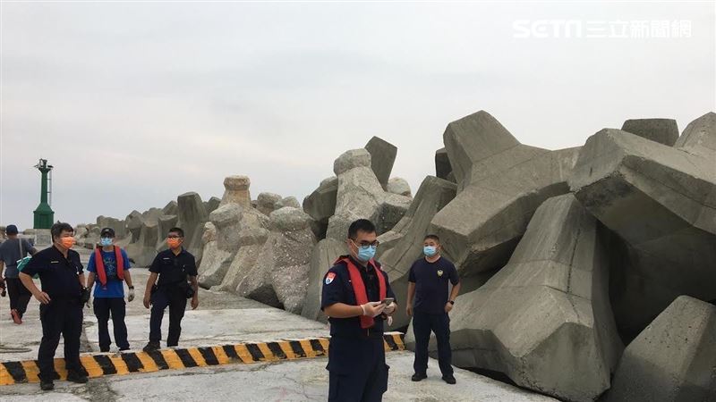 新／西子灣消波塊卡白骨　死者身分曝