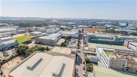 信義全球資產統計桃園2022H1工業地產交易熱區為大園、蘆竹、楊梅、觀音，企業購置廠房土地明顯往南、往西。(圖/信義全球資產)