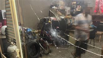 討債反被追打！5男越想越氣砸店報復